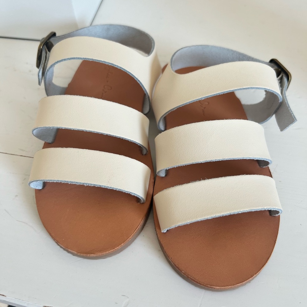 BRAND NEW Rylee+ Cru sandals!